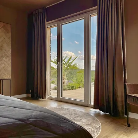 Διαμέρισμα Luxapart Eifel Mit Privater Sauna Harscheid